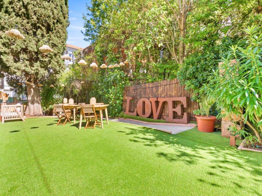  - Petit Hotel Cannes